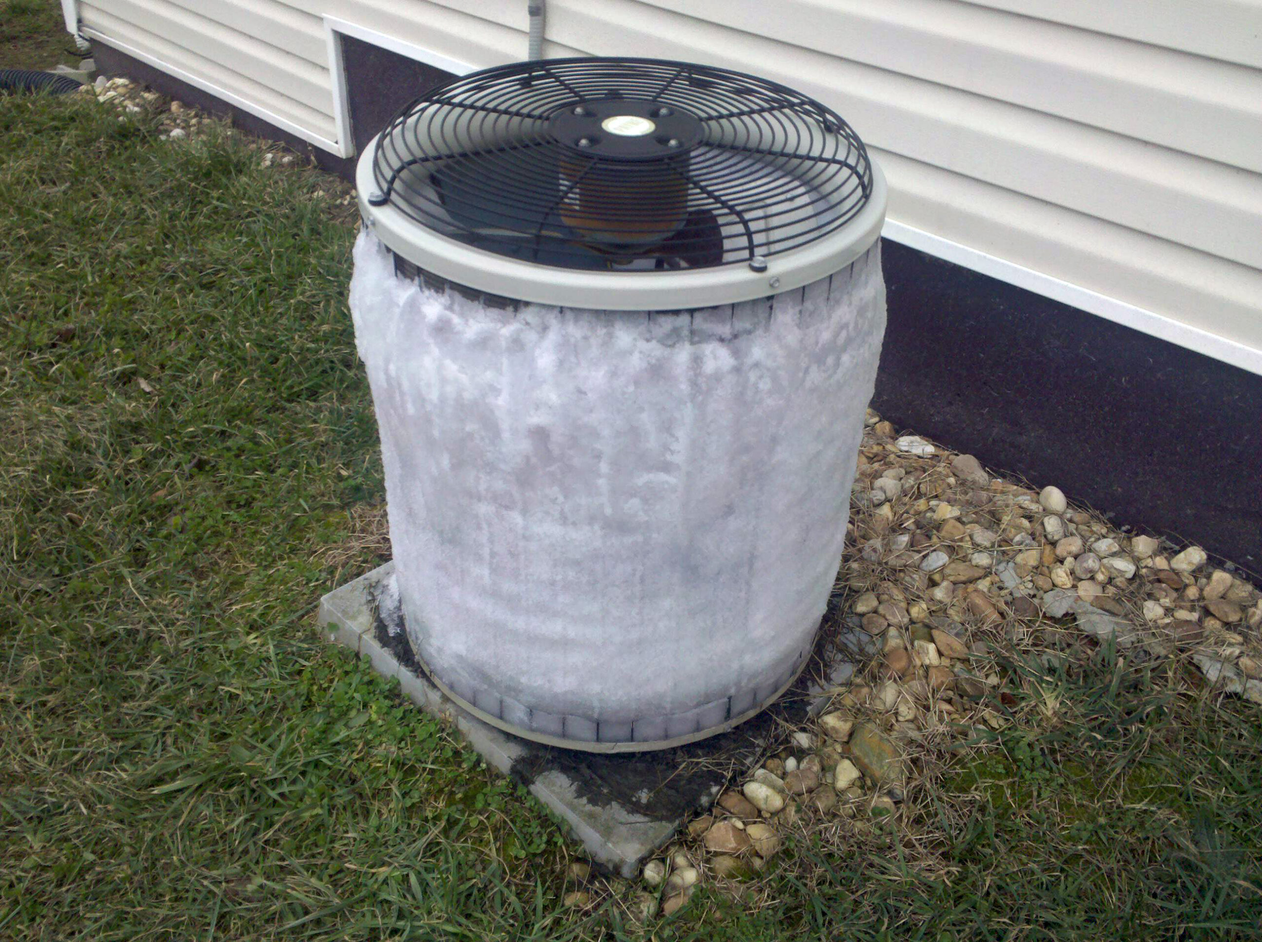 Why Your AC Freezes Up in Hot Weather